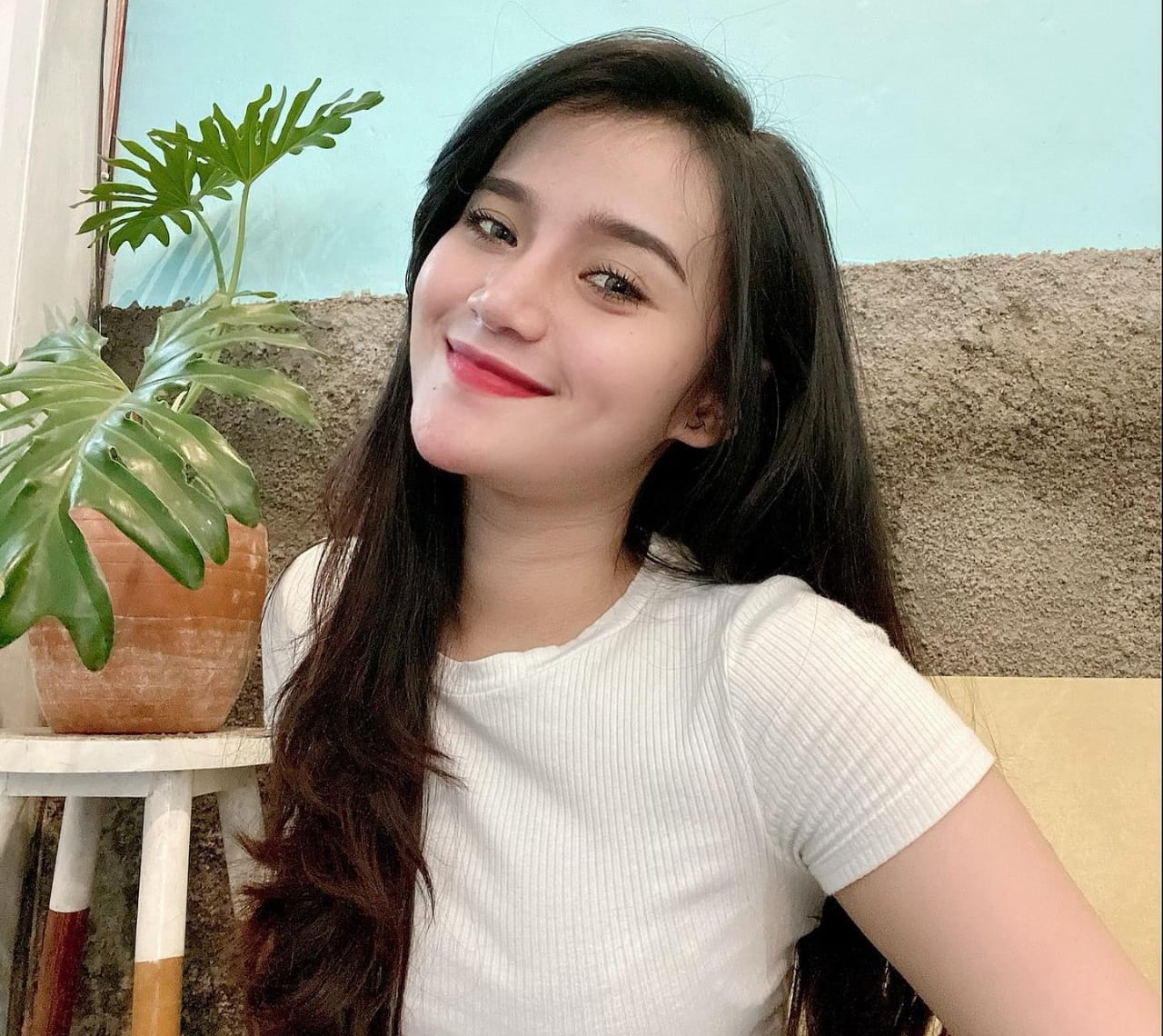 Kenalan Si Cantik! Profil Biodata Hana Monina Penyanyi Dangdut Asal Blitar