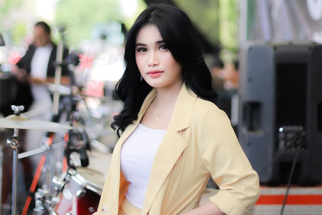 Profil Biodata Sherly Madyana Lengkap, Umur, Asal, Agama dan IG Asli